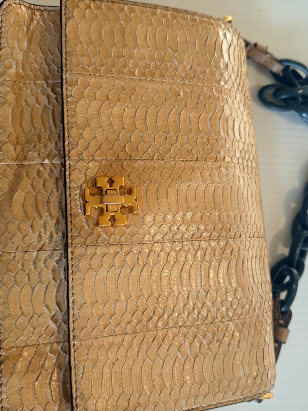 Tory Burch Tan Python-Embossed Shoulder Bag with Dark green Chain Strap - Picture 7 of 16
